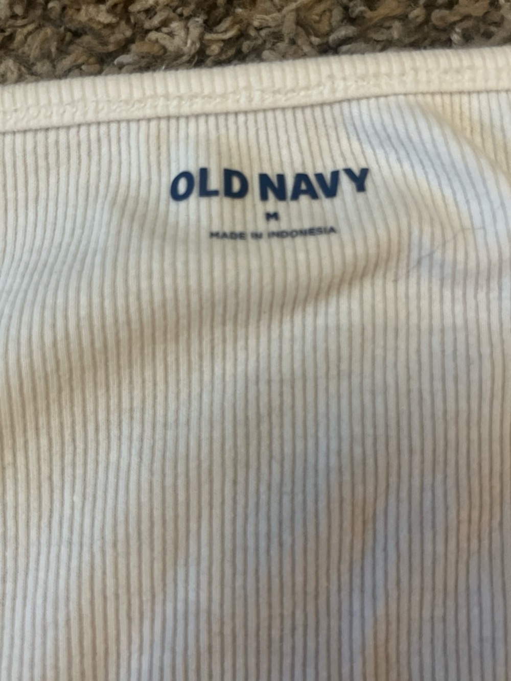 Old Navy ribbed v-neck t-shirts(2) woman’s size M - Picture 4 of 4